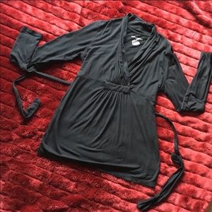 Liz Lange maternity tunic Sz medium Black